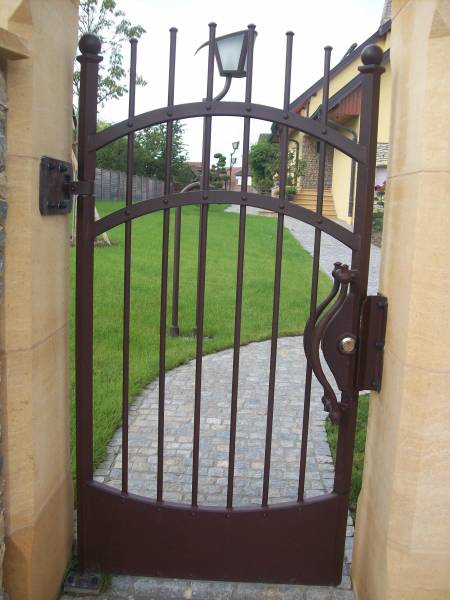 Portail à deux battants avec portillon près de Sélestat